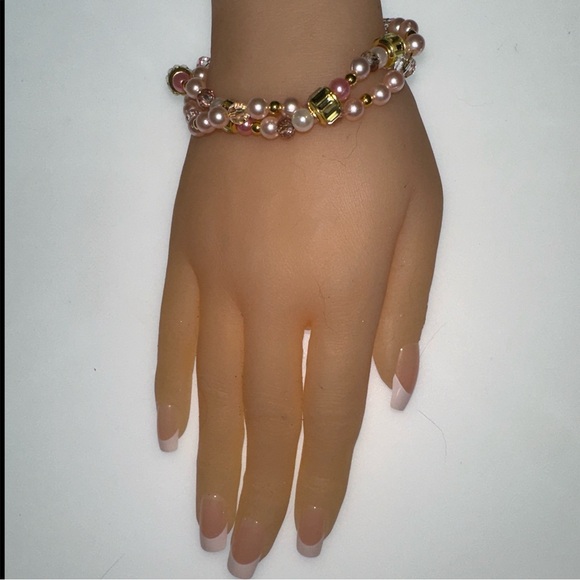 Ice Pink Crystal &  Pearl Twisted Beaded Bracelet - Picture 3 of 6